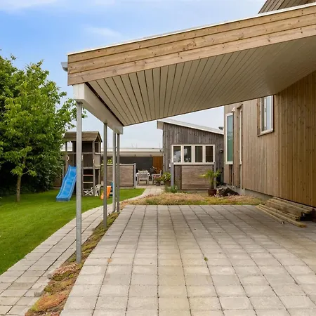 בית נופש Susana - 50m From The Sea By Interhome יולסמינדה